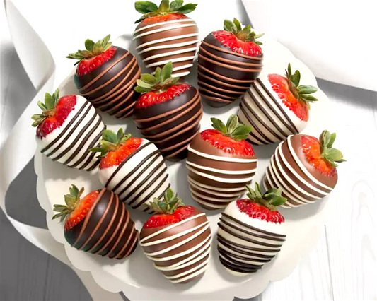 Chocolate Dipped Strawberries: Dozen