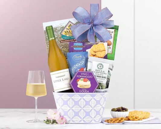 Little Lakes Chardonnay Wine Gift Basket